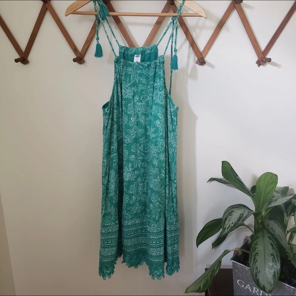 Old Navy Patterned High Neck Shift Dress